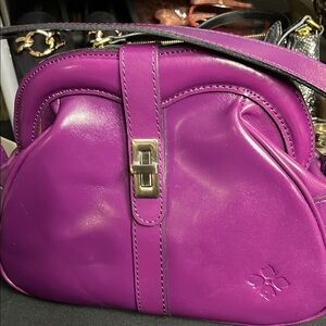 Patricia Nash Purple Leather Women's Bag w/Shoulder Strap and dust bag incl.